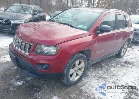 2014 Jeep Compass Sport z USA, uszkodzony, nr VIN 1C4NJDBB0ED828476